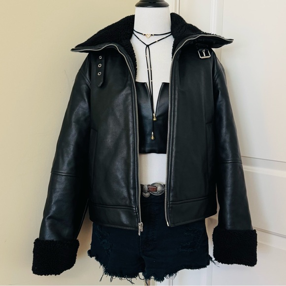 NWT! Gap Faux-Leather Sherpa-Lined Moto Women's Jacket